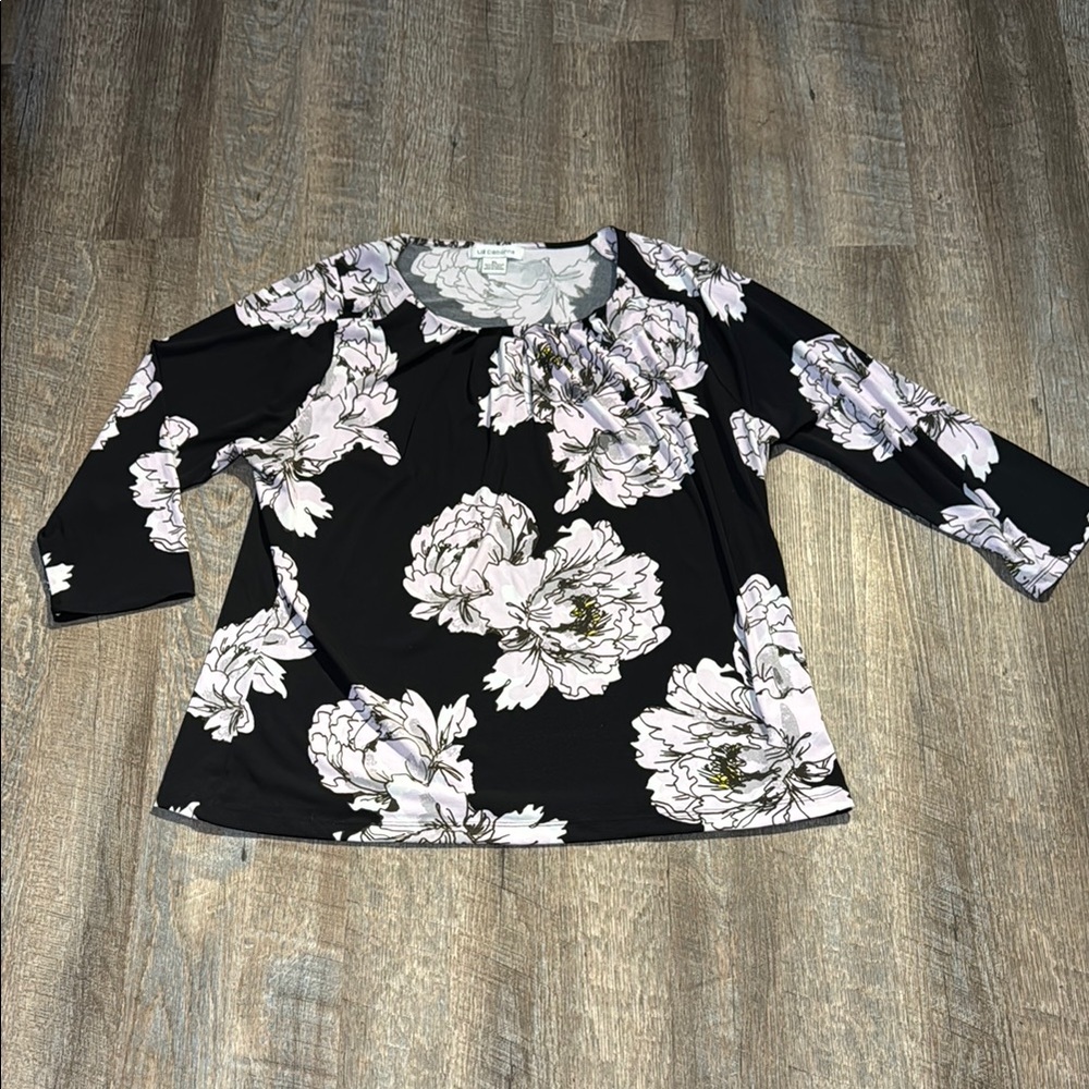 Liz Claiborne Black and White Floral Top